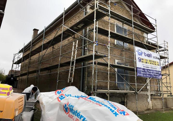 Rénovation de façade, Chanteheux